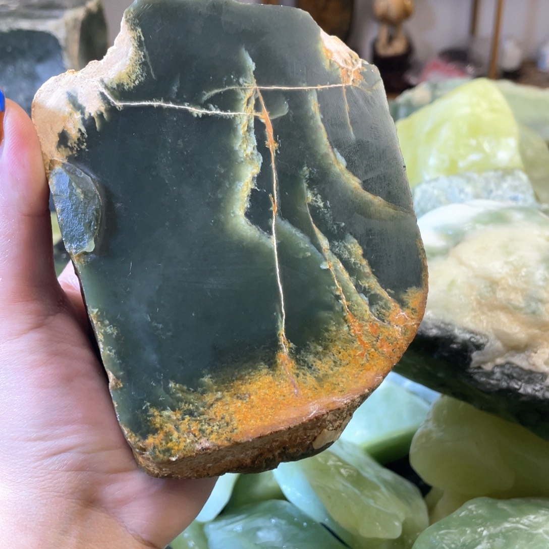 蛇纹石玉未镶嵌中国四大名玉简易