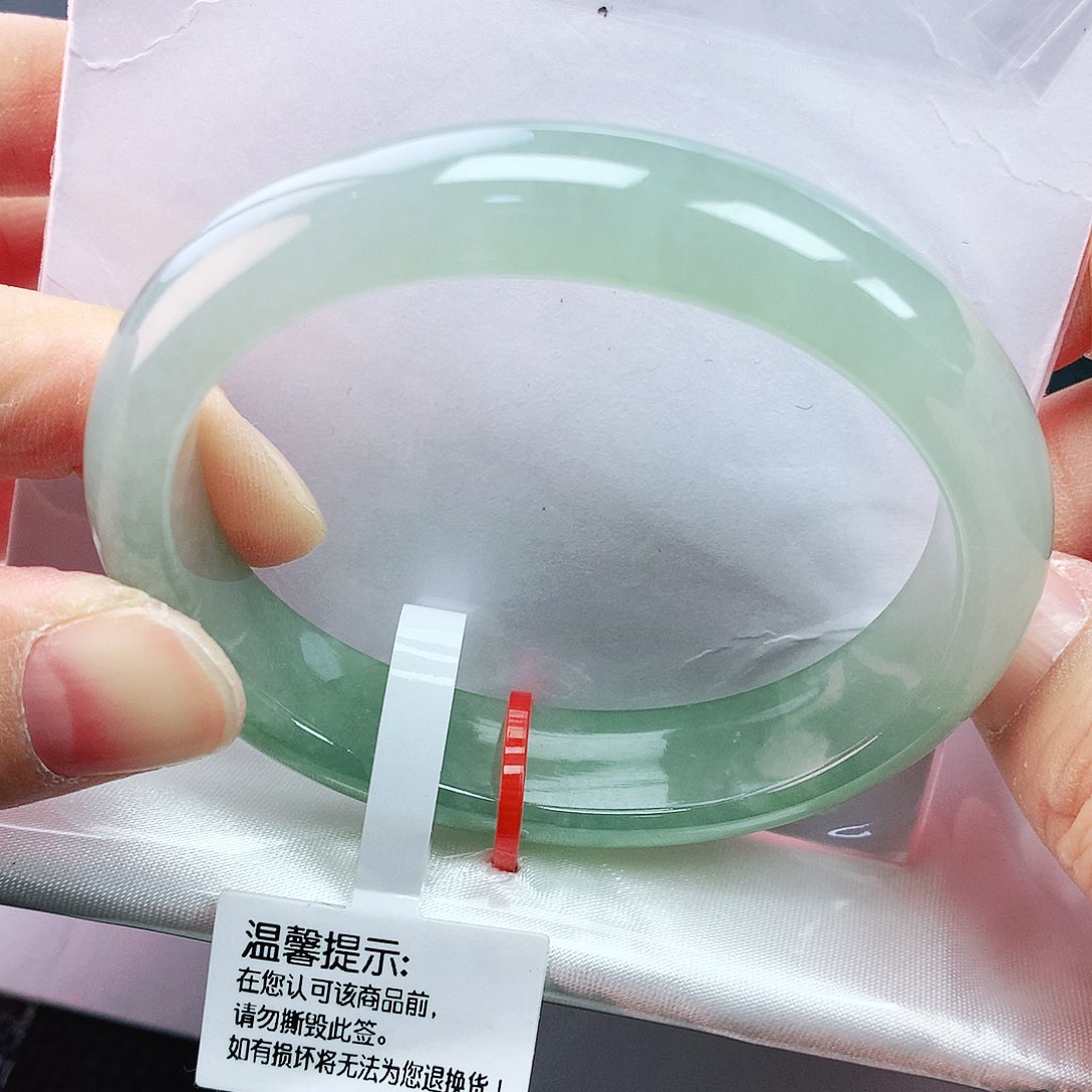 未镶嵌手镯翡翠54贵妃