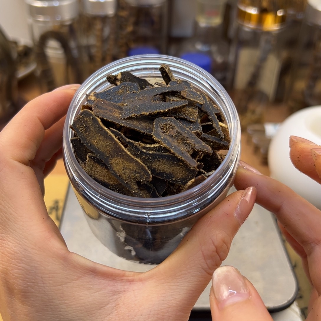 沉香沉香碎屑棋楠沉香乌身圆叶车珠碎料51克