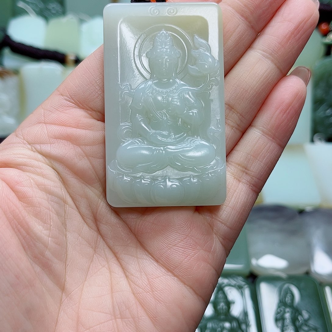 和田玉（糖玉）未镶嵌颈饰