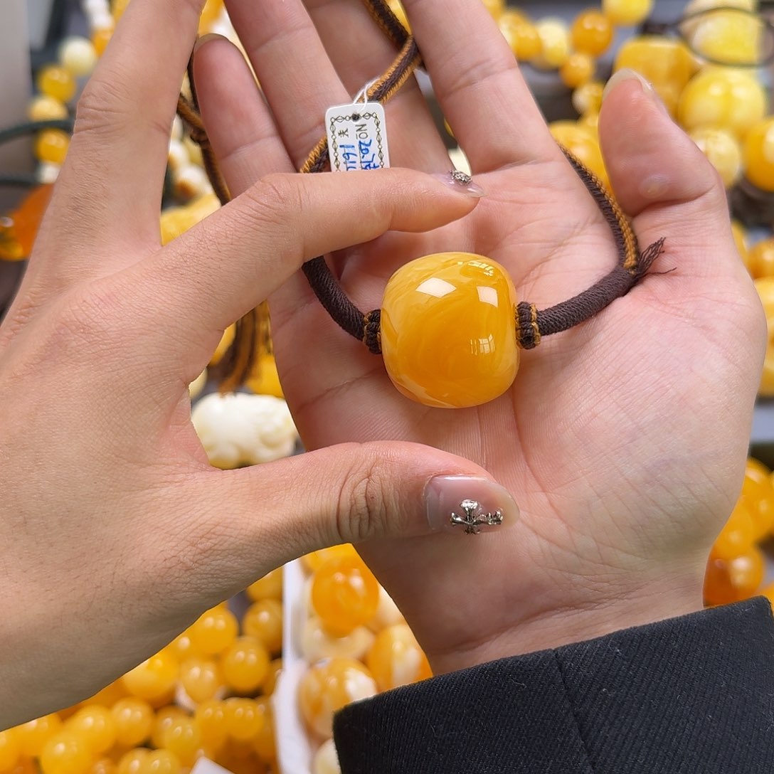 蜜蜡珠宝奇石未镶嵌墩子