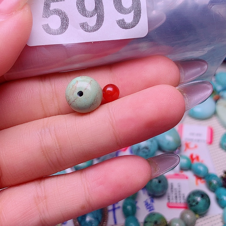 南红玛瑙未镶嵌珠宝奇石