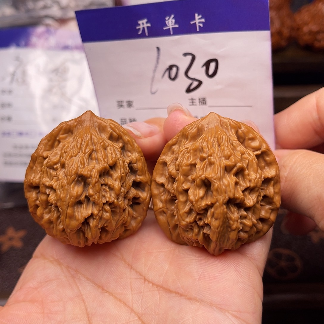 吊坠桃核麦穗虎头40