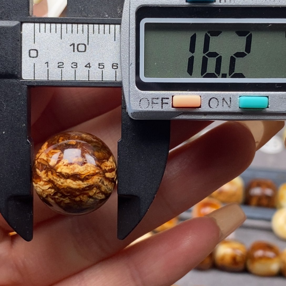 未镶嵌琥珀戒指圆珠