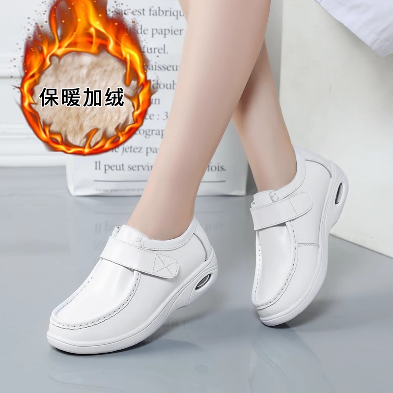 秋冬真皮加绒护士鞋女气垫软底坡跟工作鞋白色保暖医院棉鞋魔术贴