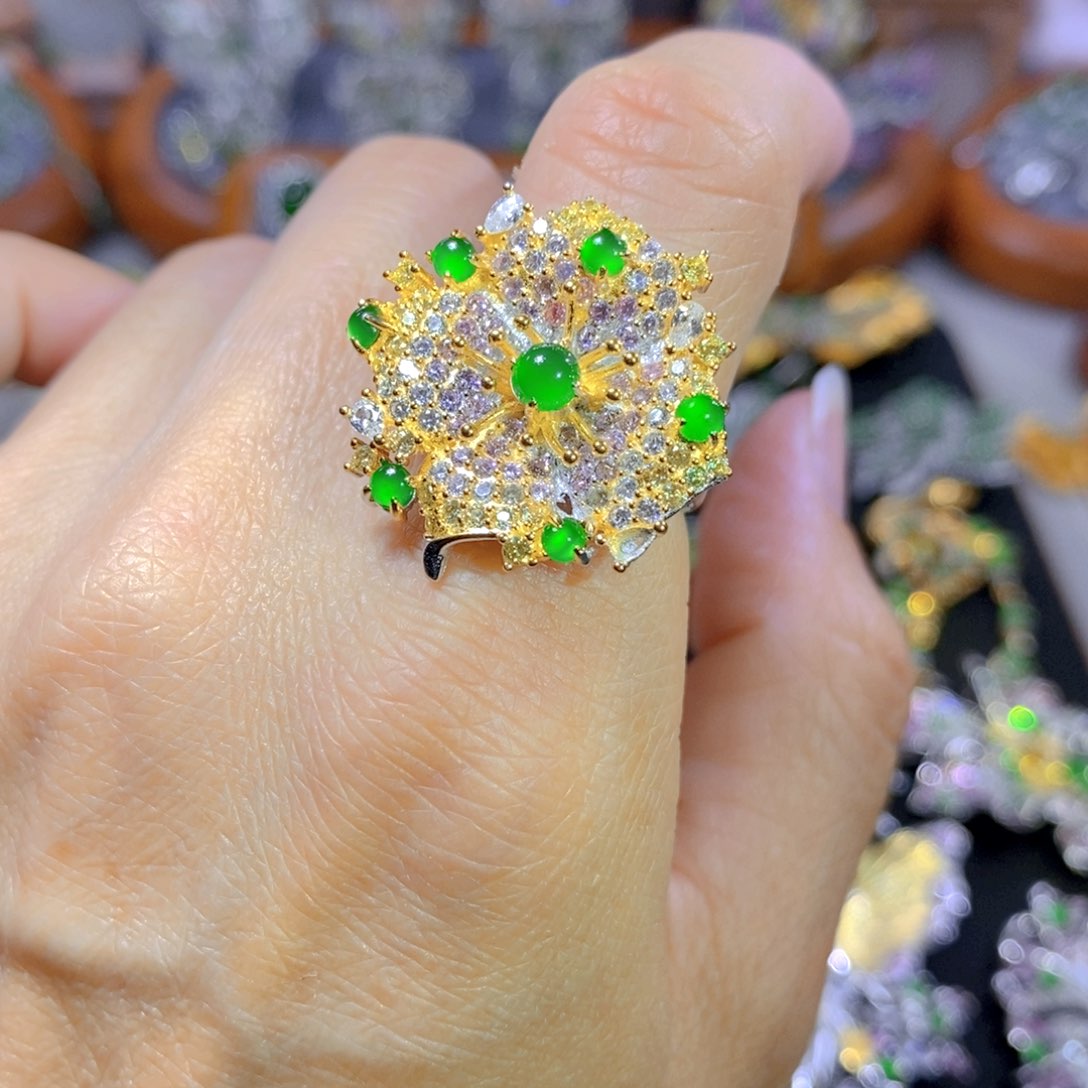 翡翠颈饰银S925镶嵌天然翡翠