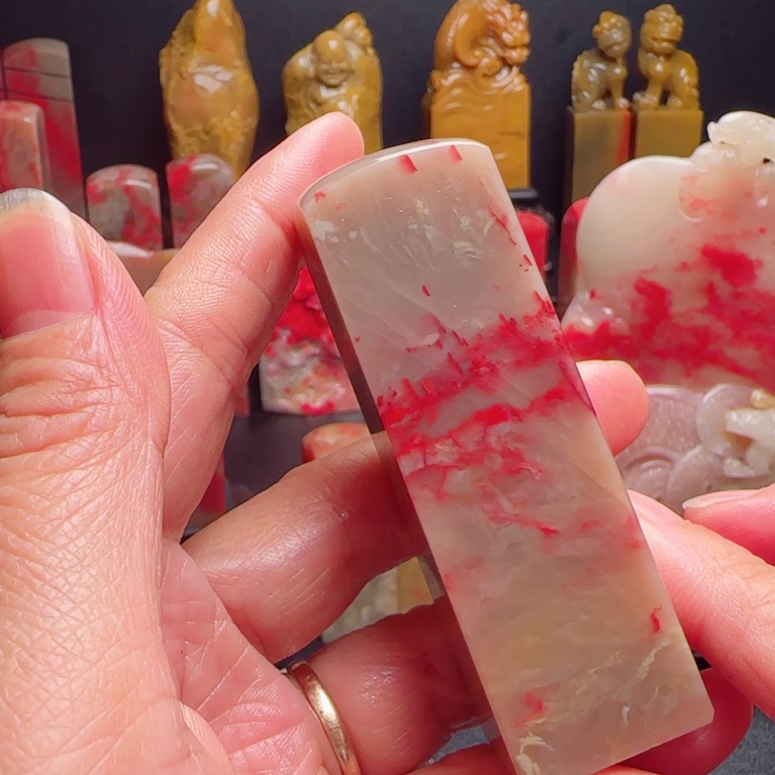 昌化石昌化鸡血石