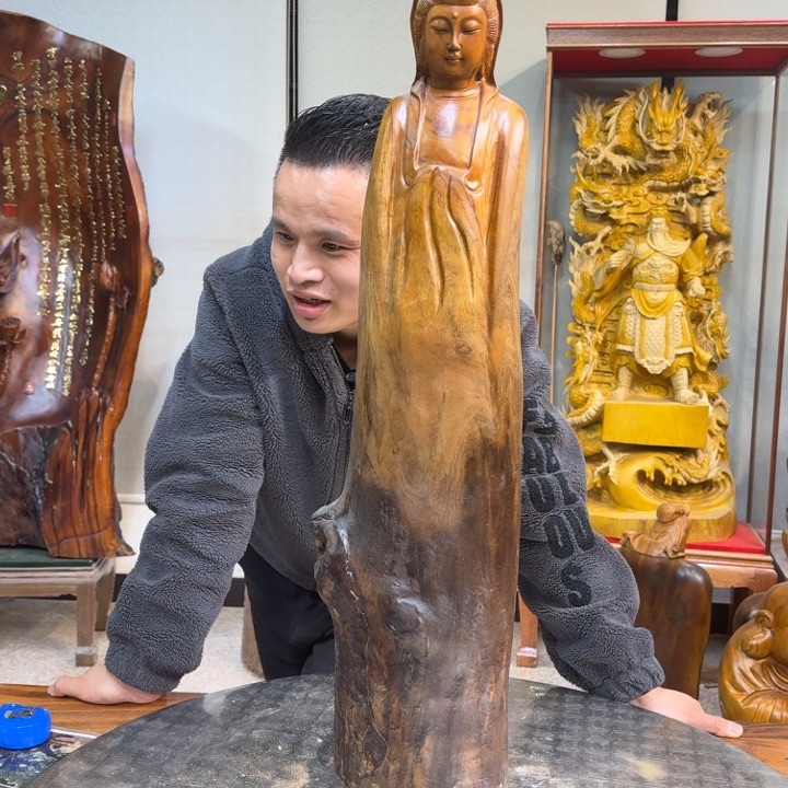 香樟木福****行长20厘米高88厘米