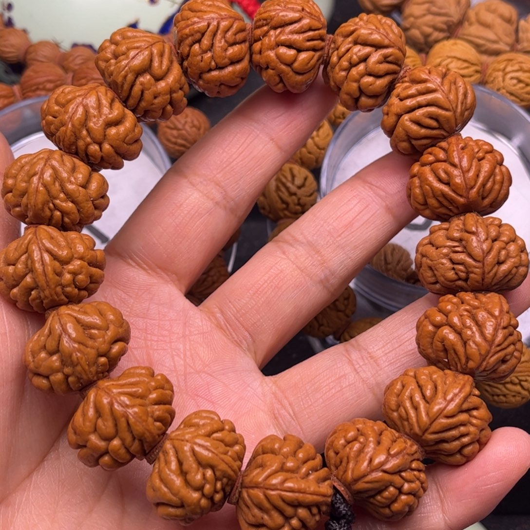 廿***一吊坠桃核龙纹桃核