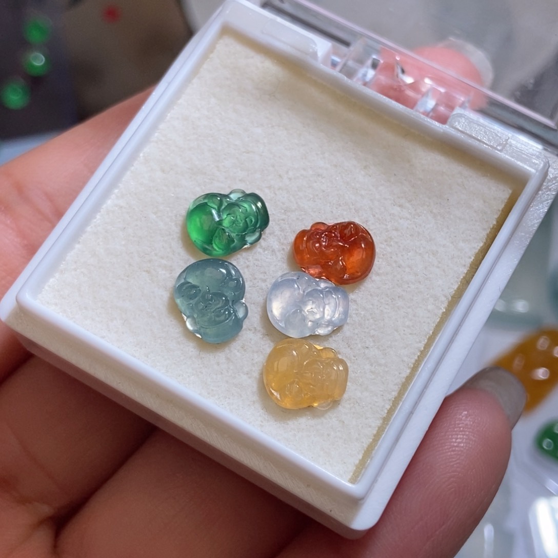 未镶嵌定制翡翠翡翠