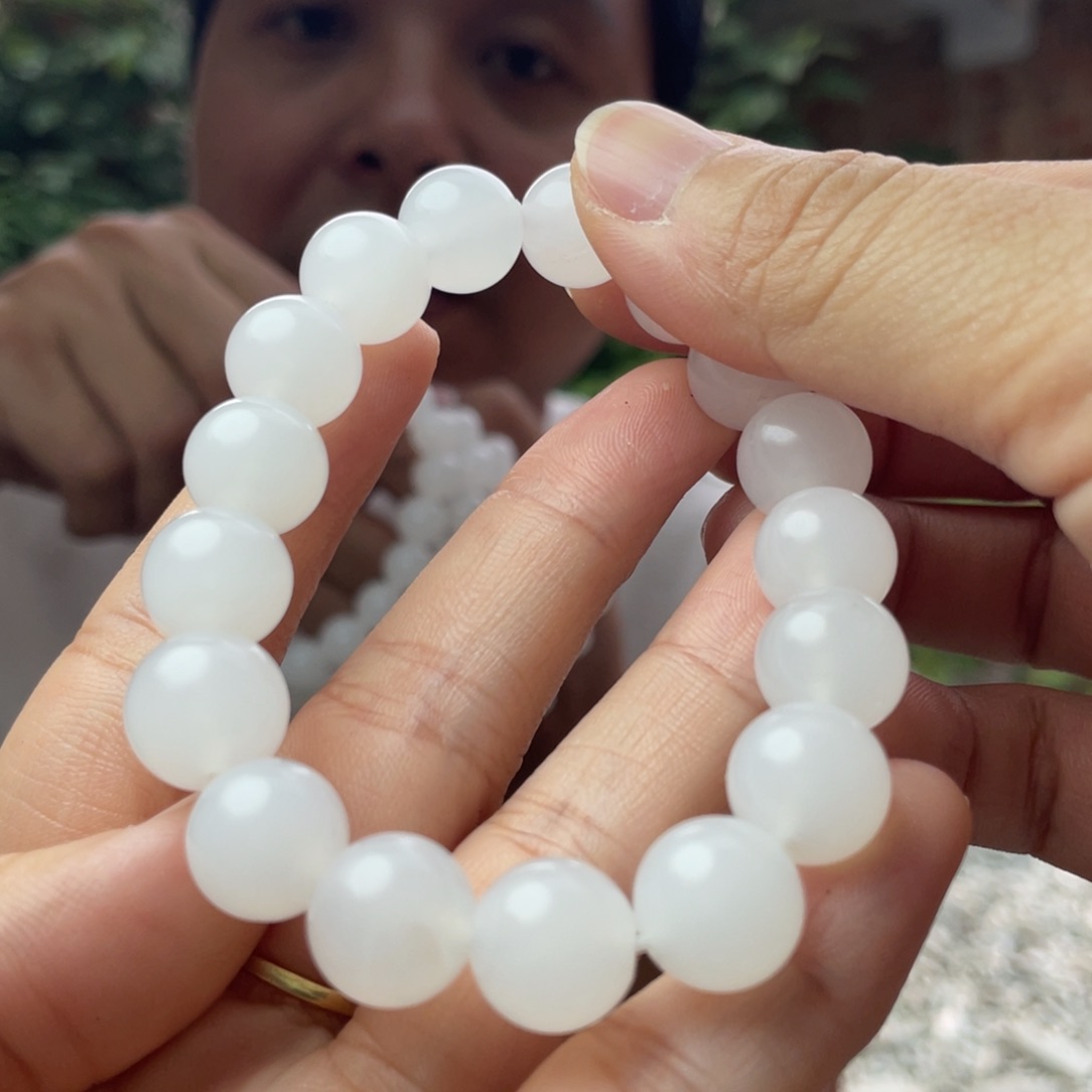 石英质玉手链未镶嵌冰金丝玉卡12圆珠