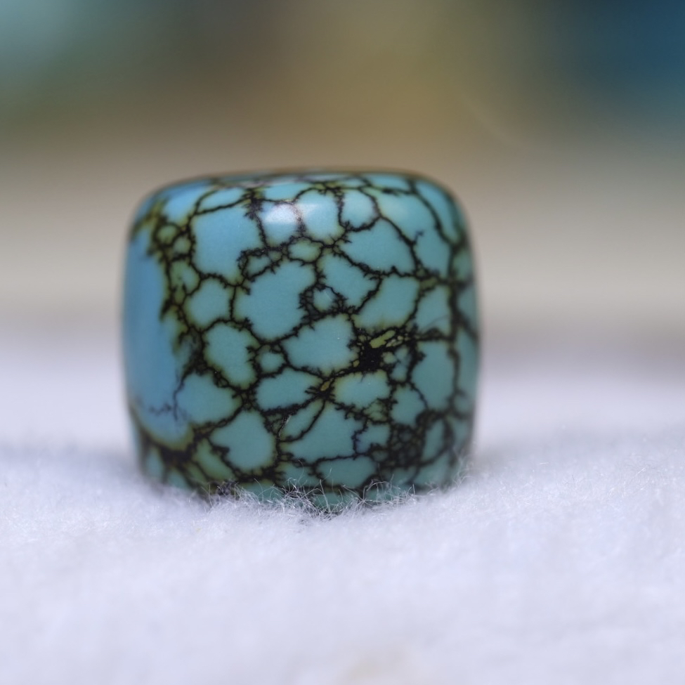 原矿天然绿松石水草纹网花，老型配珠，对孔17.5mm直径18.5mm