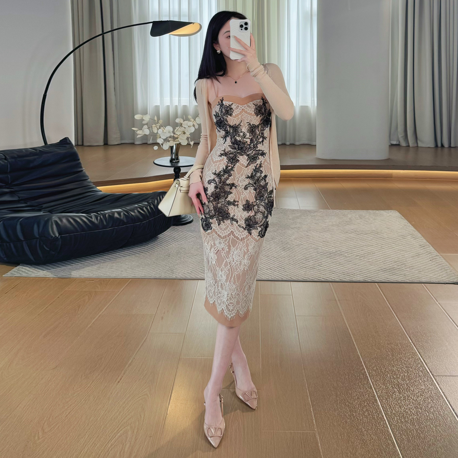 利祯【夜宴绮罗】吊带连衣裙子女春夏复古蕾丝收腰气质长裙LZ2780