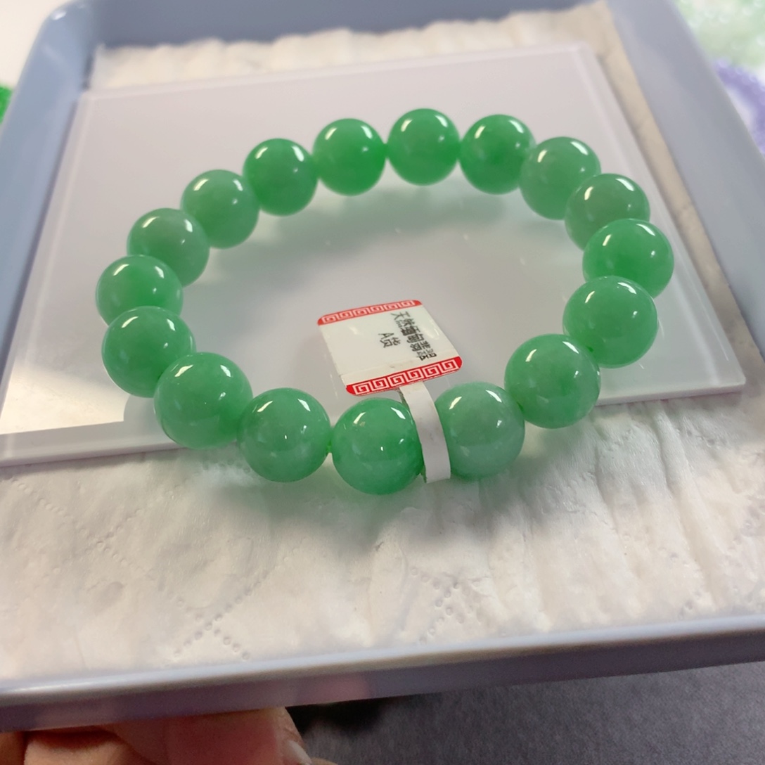 翡翠未镶嵌颈饰手串