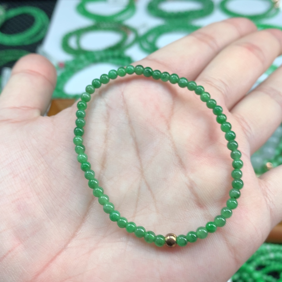 翡翠手链未镶嵌翡翠