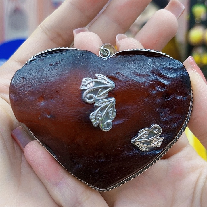 蜜蜡颈饰银S925镶嵌吊坠