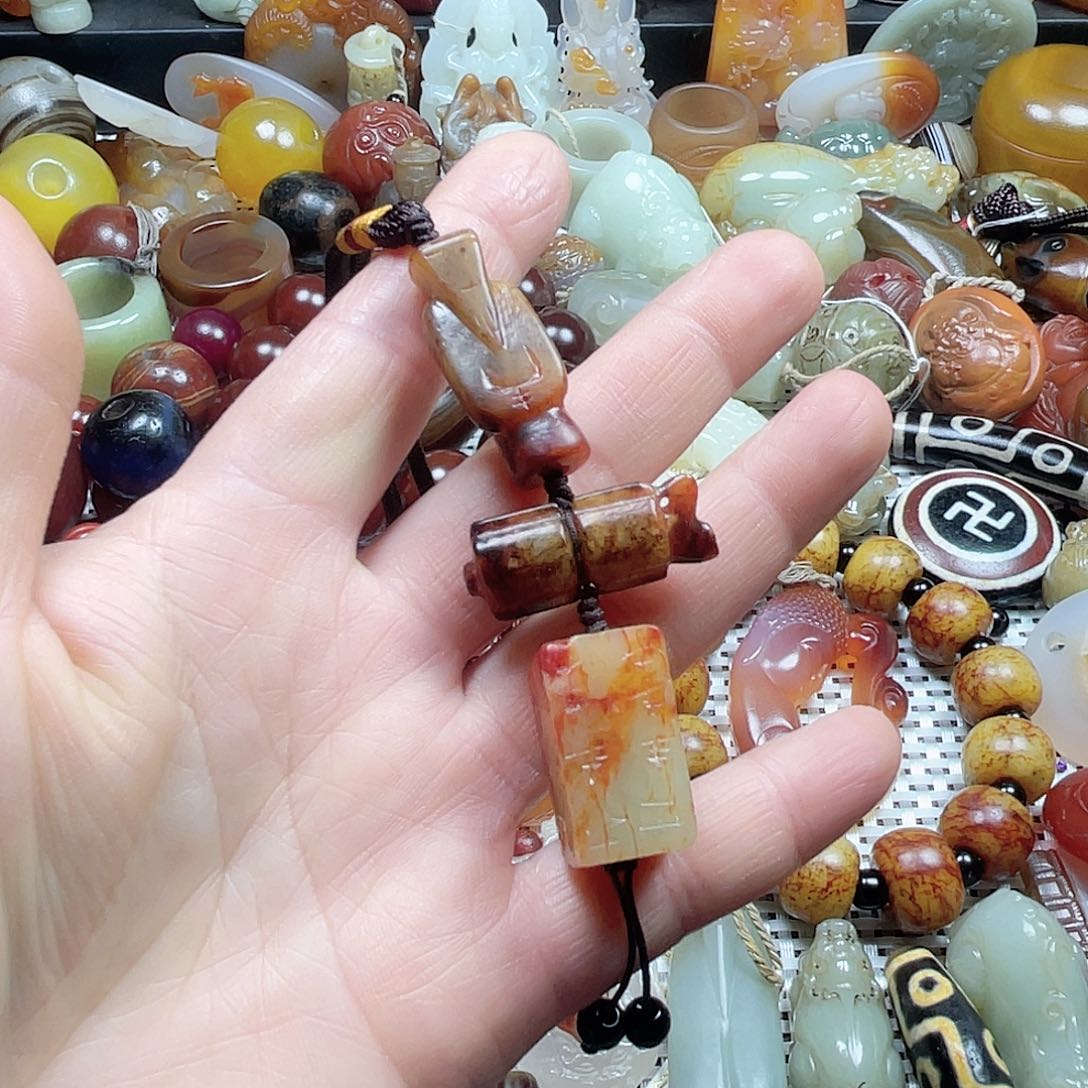 和田玉挂件未镶嵌