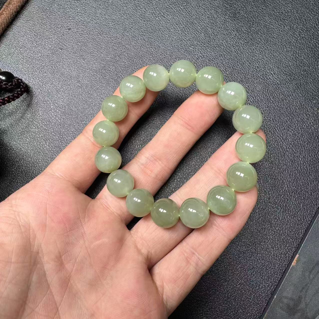 天然新疆和田玉手串 H796—多样性发