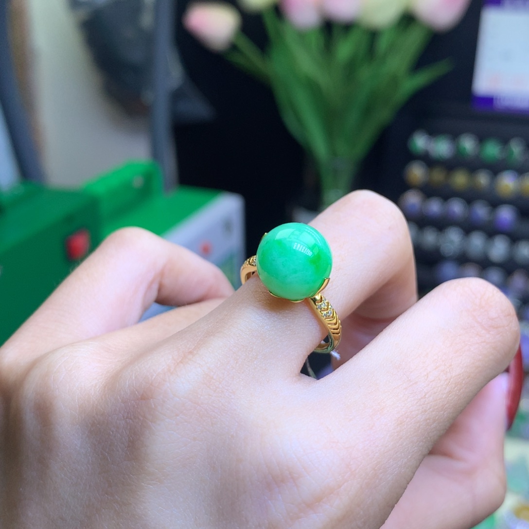 翡翠颈饰18K金镶嵌天然