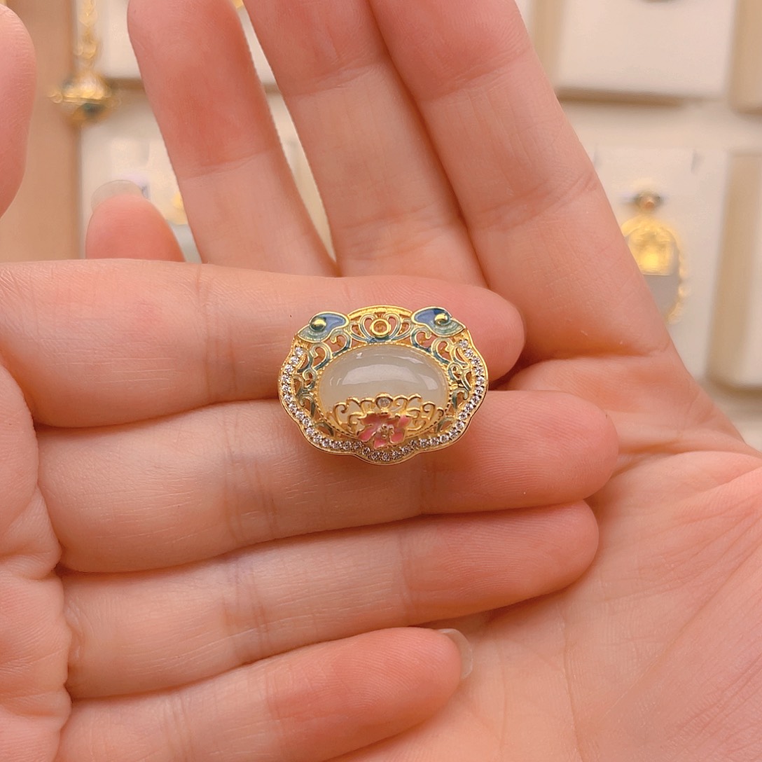和田玉戒指银S925镀金镶嵌