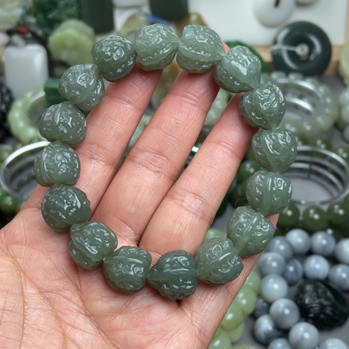 和田玉未镶嵌手串