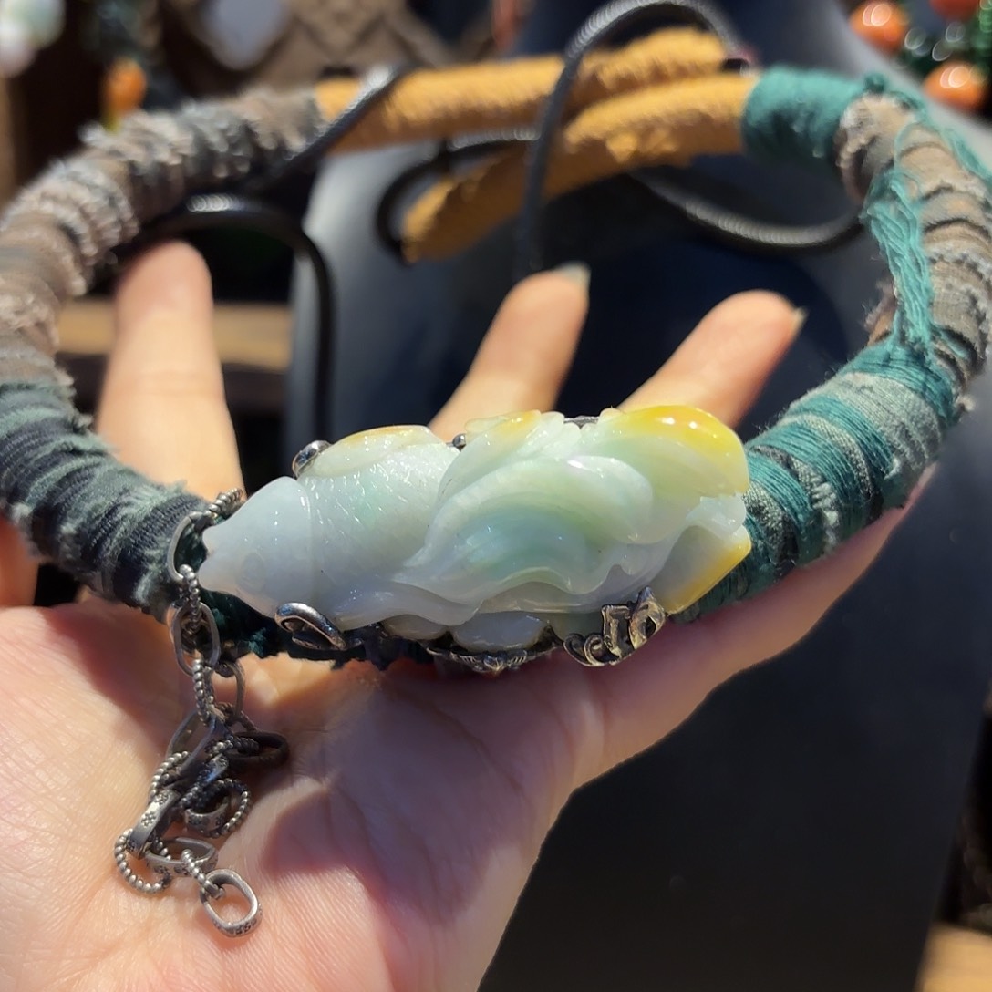 翡翠未镶嵌颈饰原创