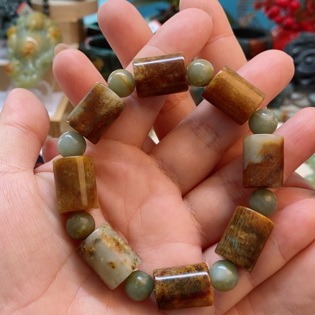 蛇纹石玉手串未镶嵌