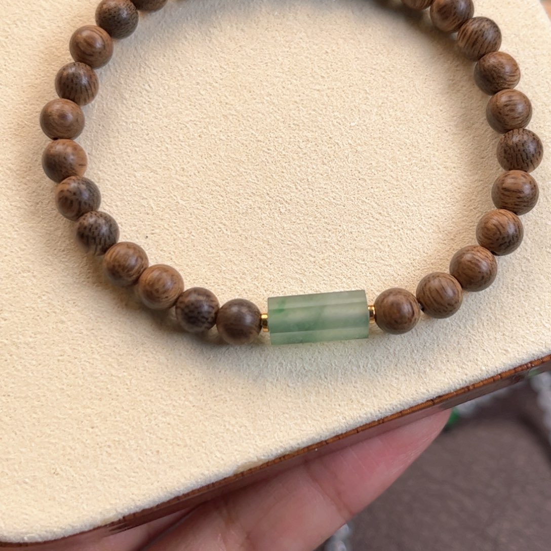 散珠翡翠冰透飘绿六角珠