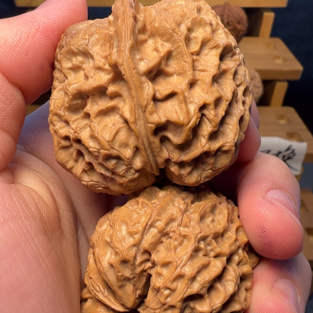 文玩核桃吊坠至尊元宝蟾46mm