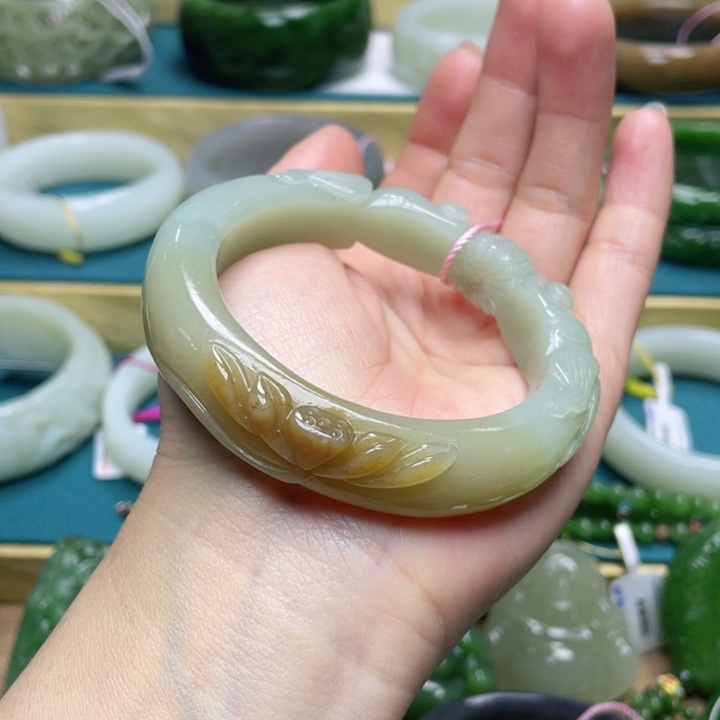 和田玉手镯54+圈口 编号62未镶嵌