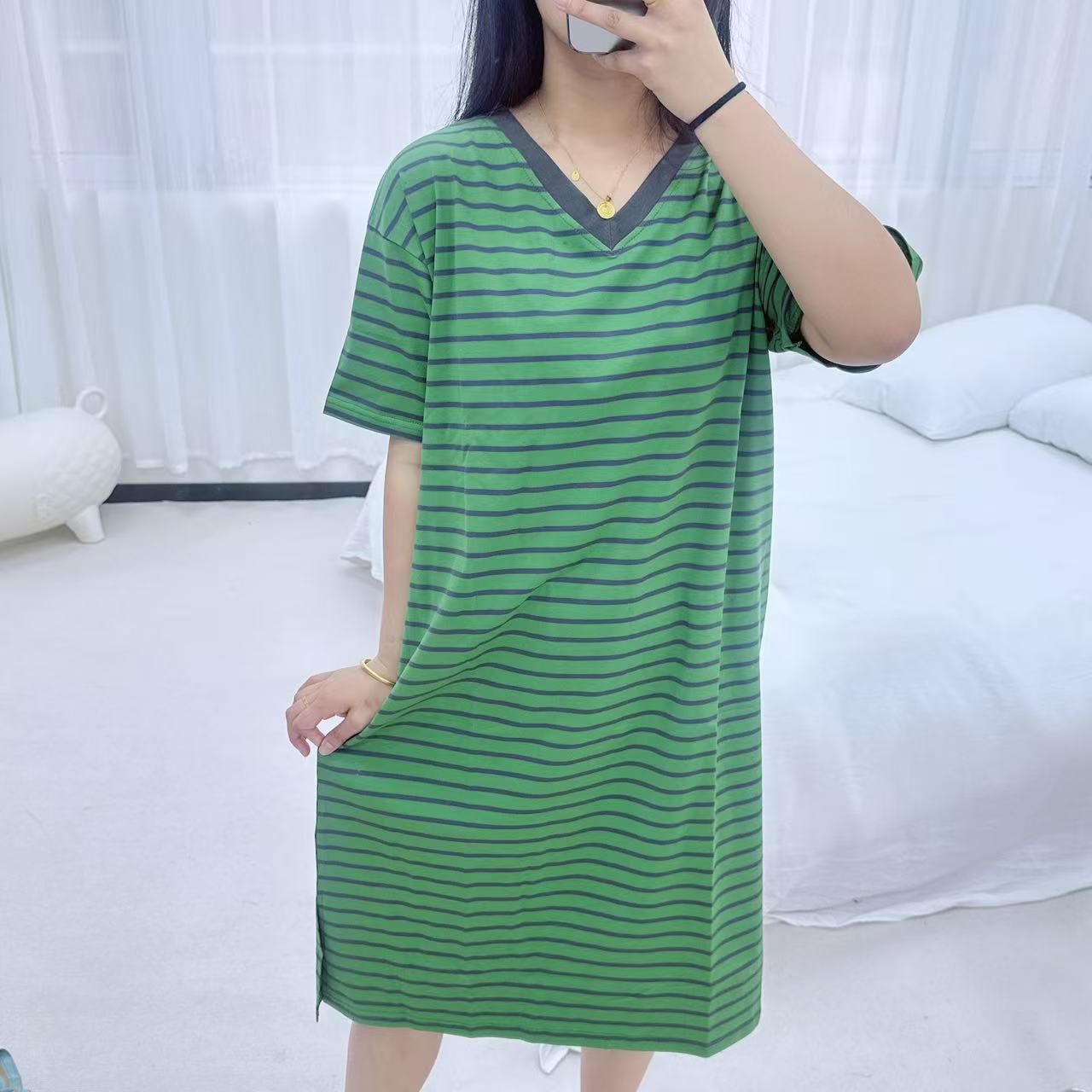 小码裙长100新款时尚V领撞色条纹纯棉休闲女士宽松版可外穿睡裙