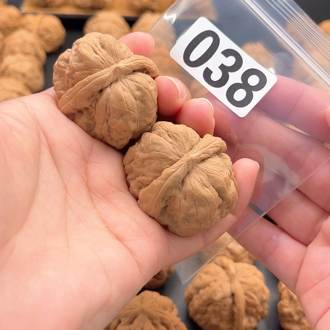 文玩核桃把件蛙蛙全品39肚41