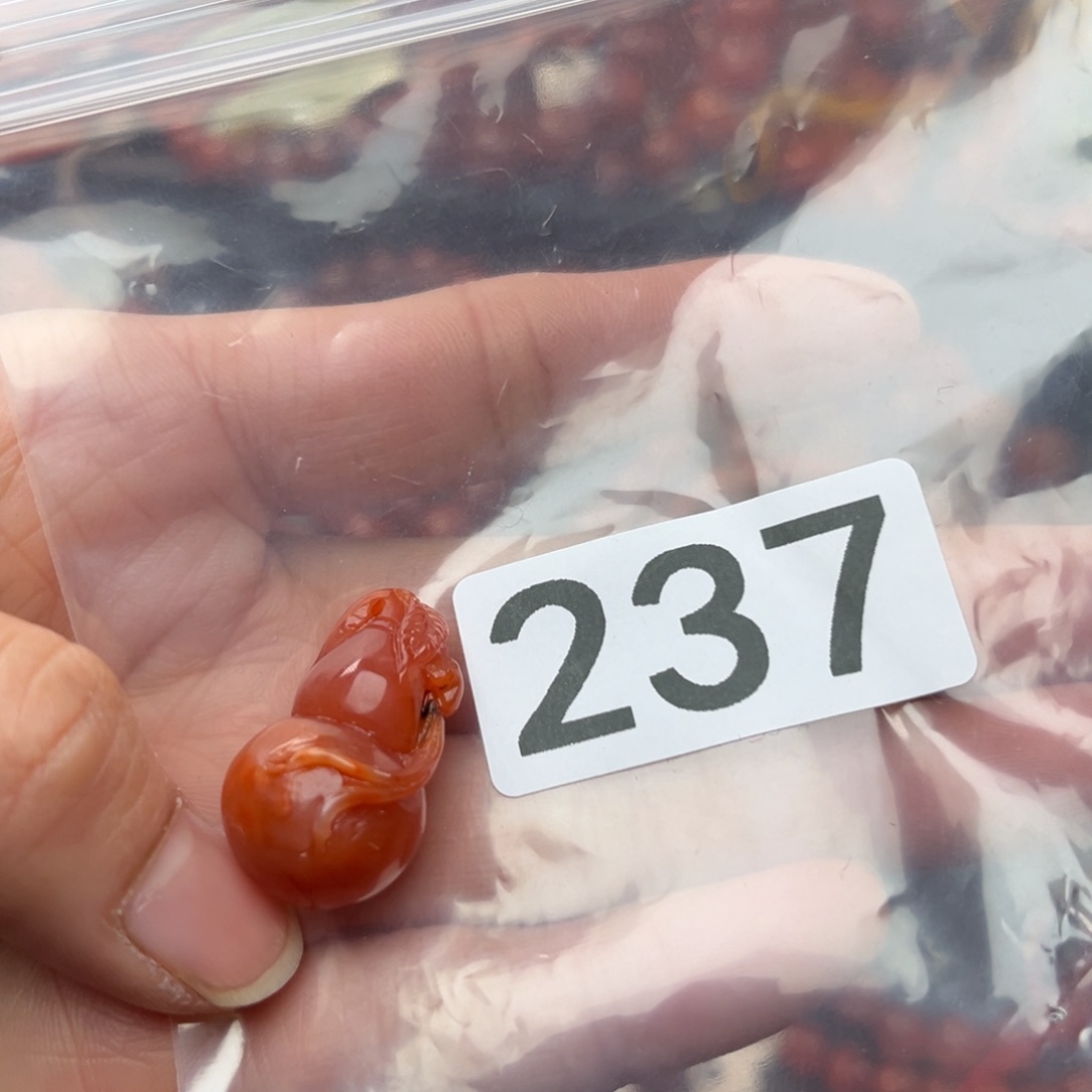 南红玛瑙珠宝奇石未镶嵌