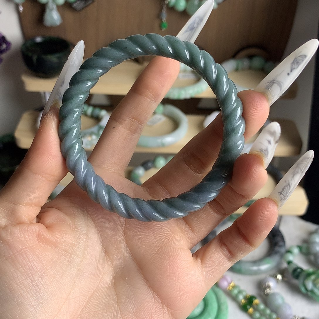 翡翠未镶嵌手镯蓝冰手镯手镯手镯