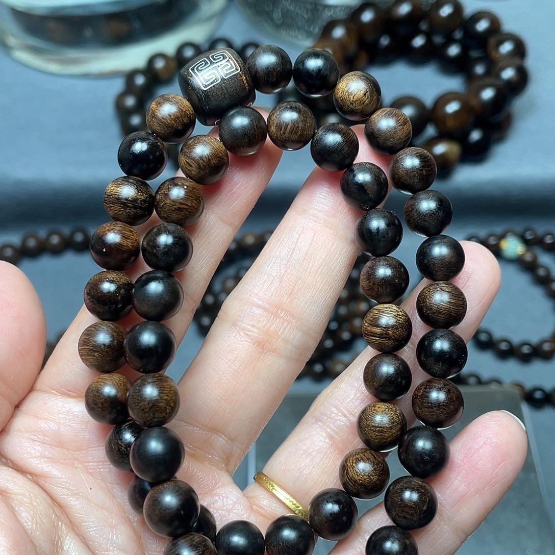 沉香手串西白棋瘤疤0.8