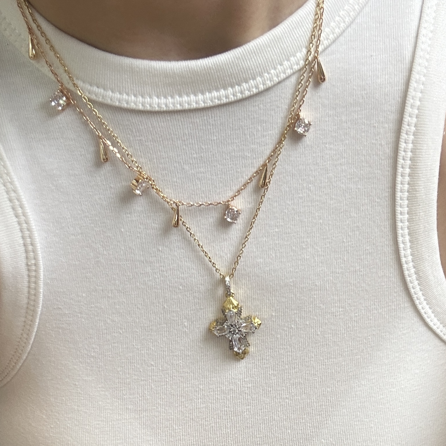 铜合金锆石吊坠 拉丝工艺十字架吊坠轻奢复古小众vintage风