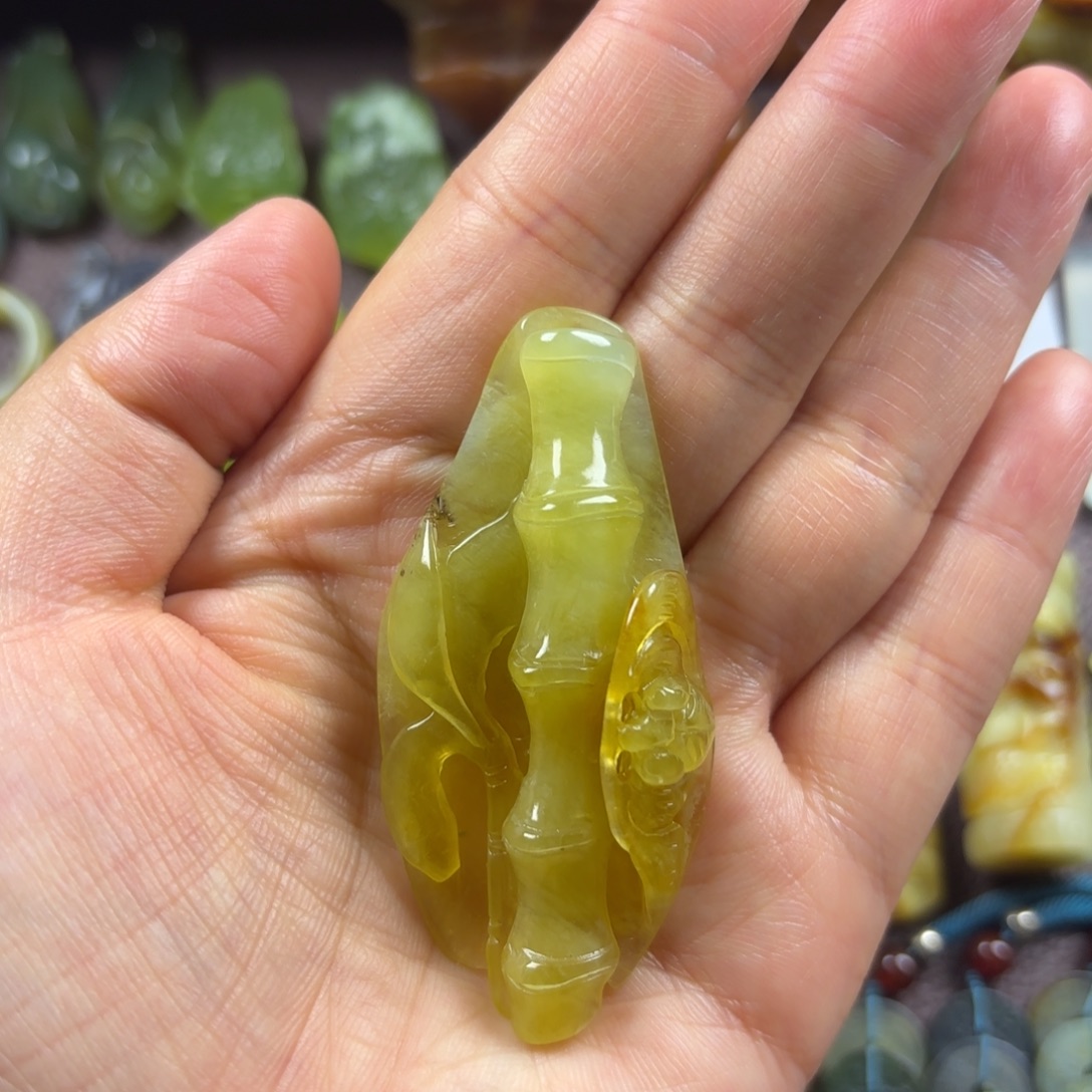 蛇纹石玉合金颈饰