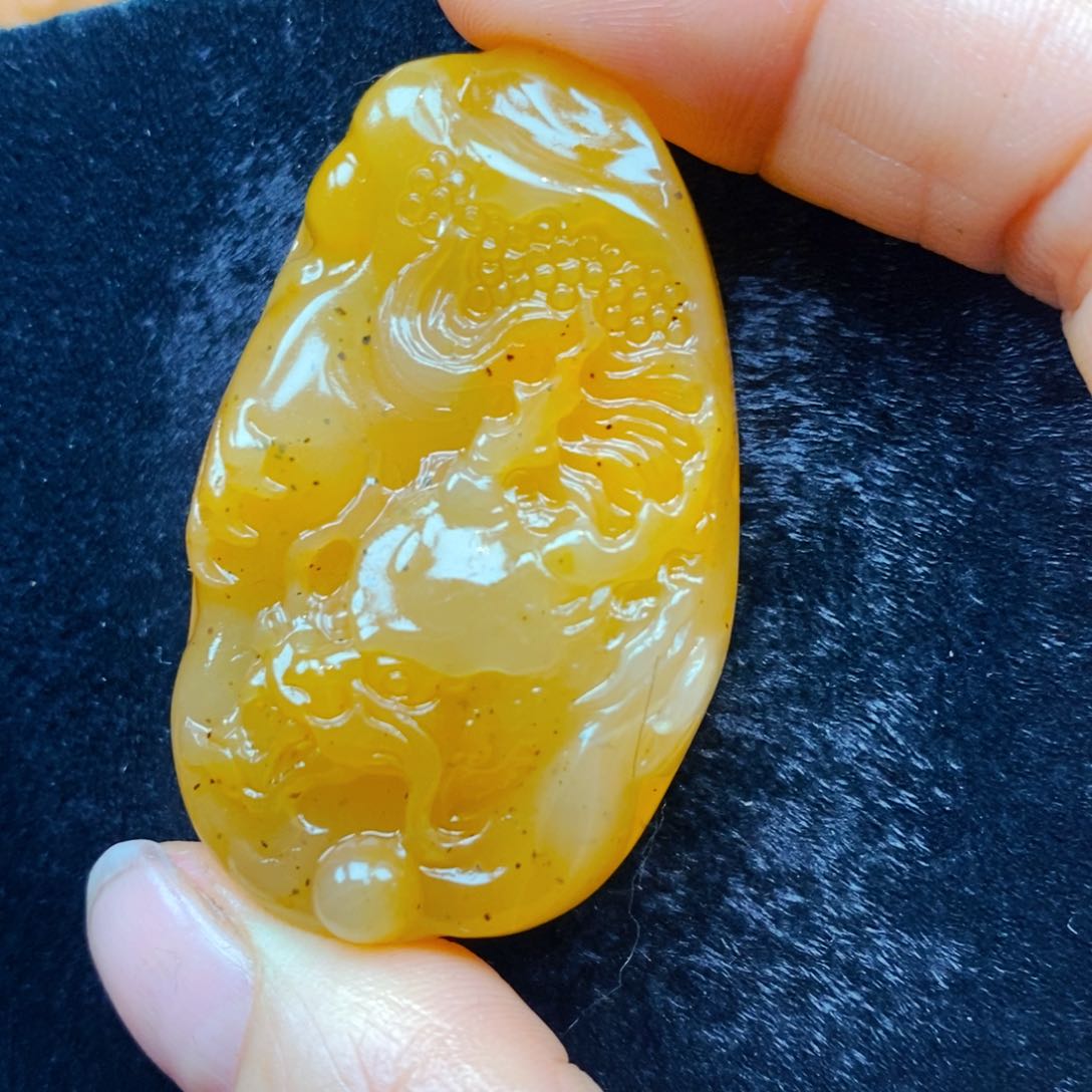 未镶嵌石英质玉（黄龙玉）吊坠(不含链)