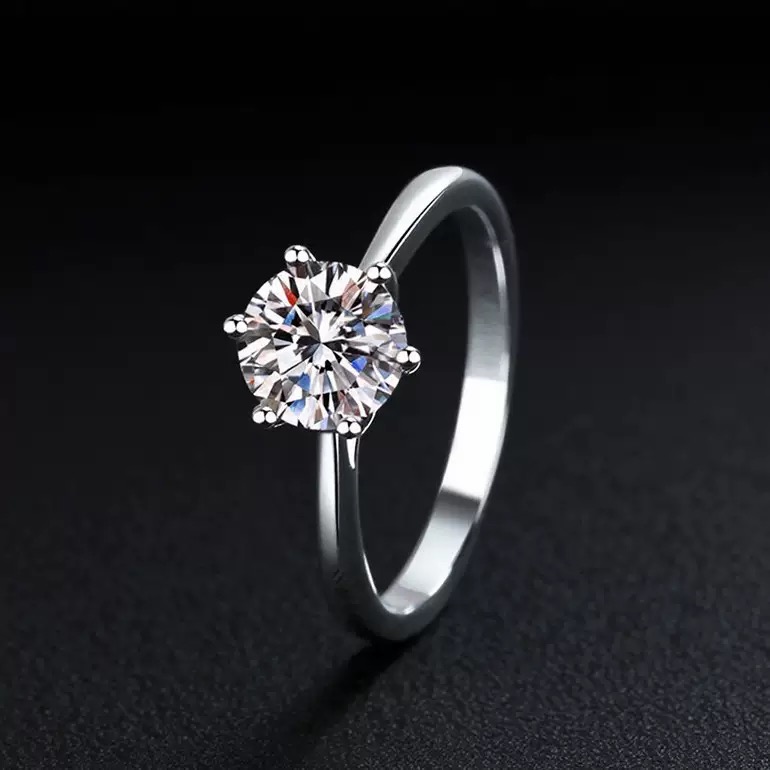 【星宸严选】0.5CT 周家六爪经典