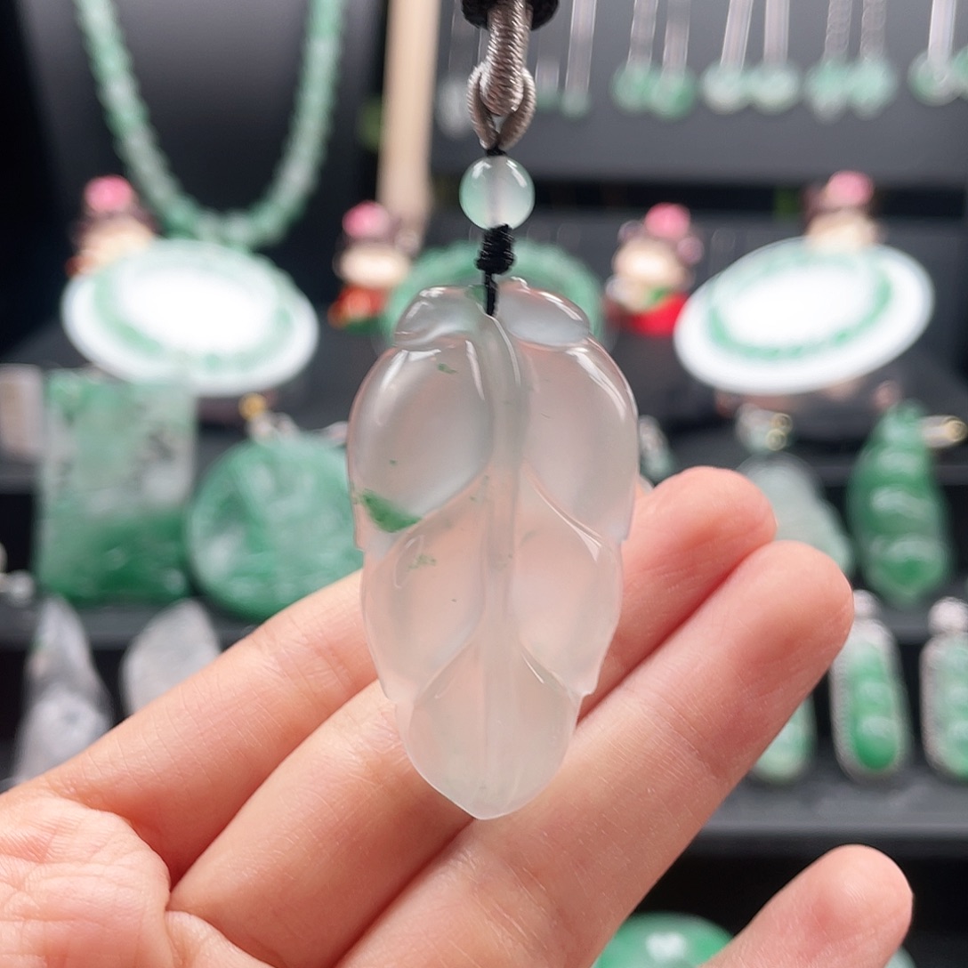 石英质玉未镶嵌吊坠(赠链)