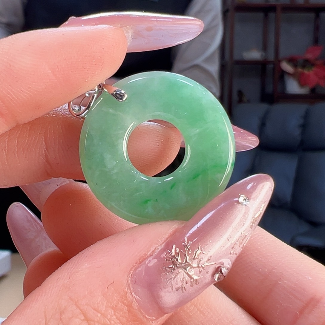 翡翠吊坠(不含链)18K金镶嵌吊坠27