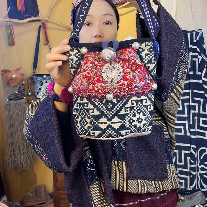 织绣手工制作工艺包包