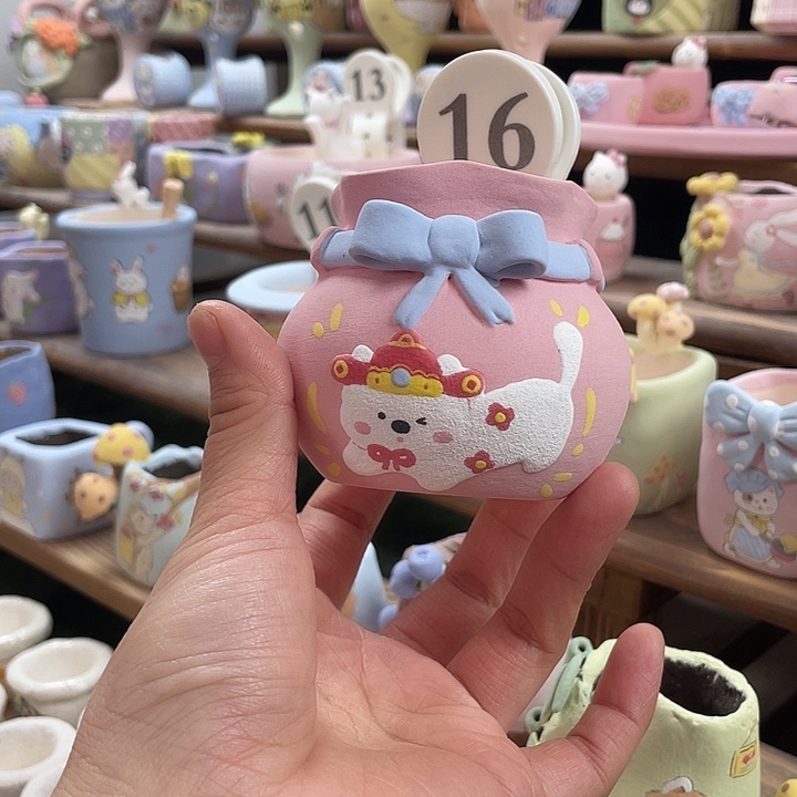 16….手工手绘花盆