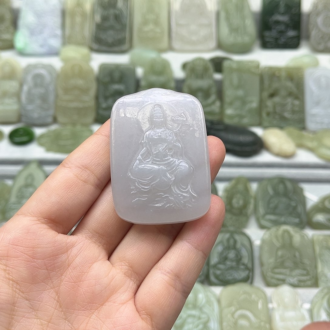 和田玉颈饰未镶嵌淡**水