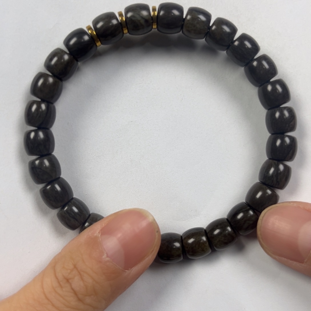 和田玉手链未镶嵌卡8