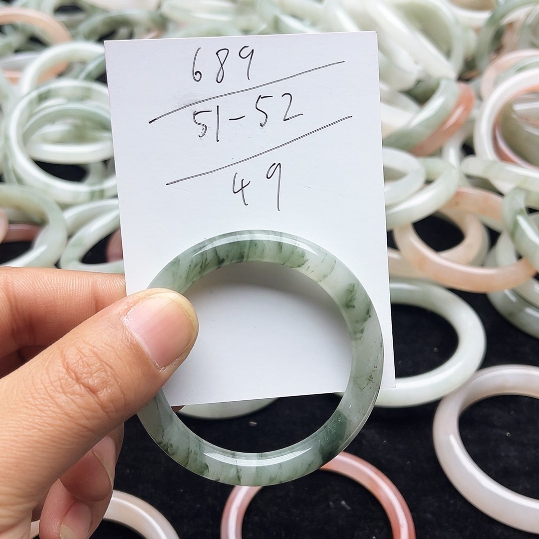 未镶嵌手镯石英质玉689