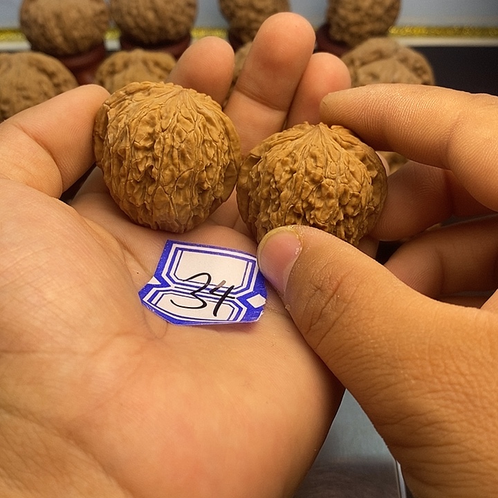 文玩核桃吊坠36尺137