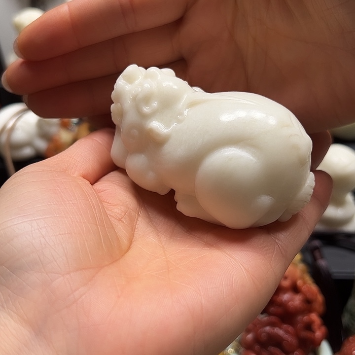 蛇纹石玉手把件未镶嵌与****友