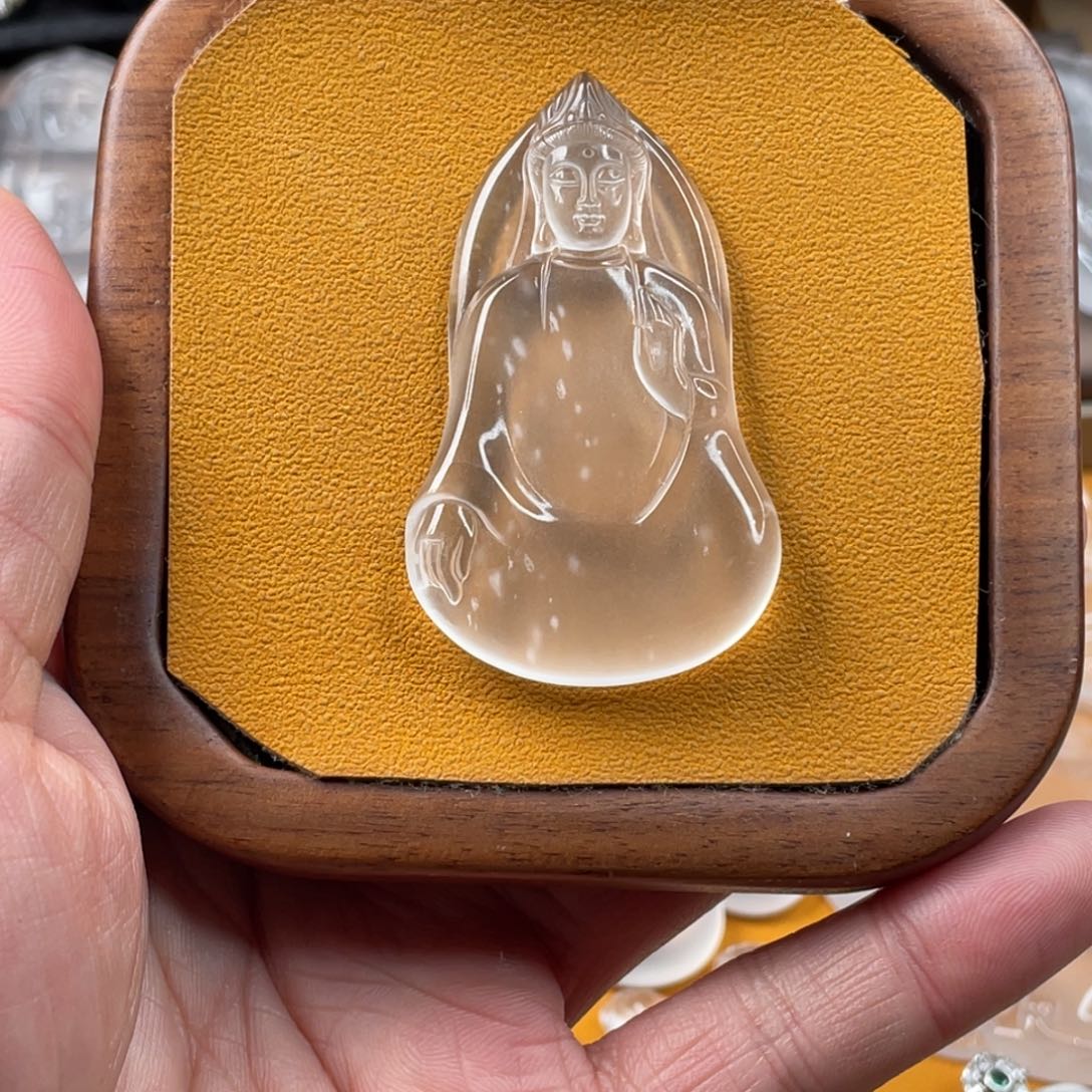 石英质玉大观音未镶嵌崩***仰