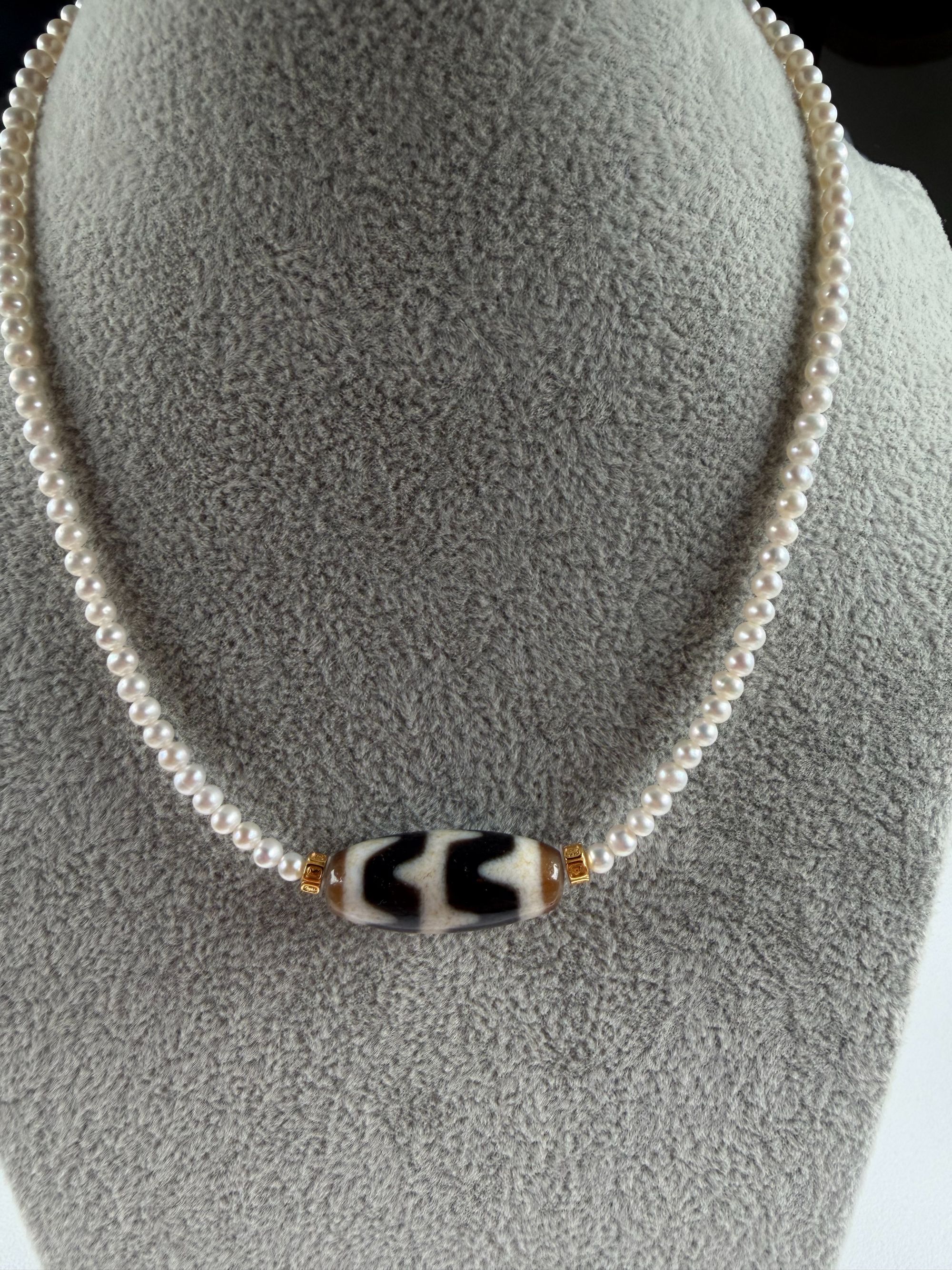 天然玛瑙行运纯手工朱砂满钙化双虎牙颈链